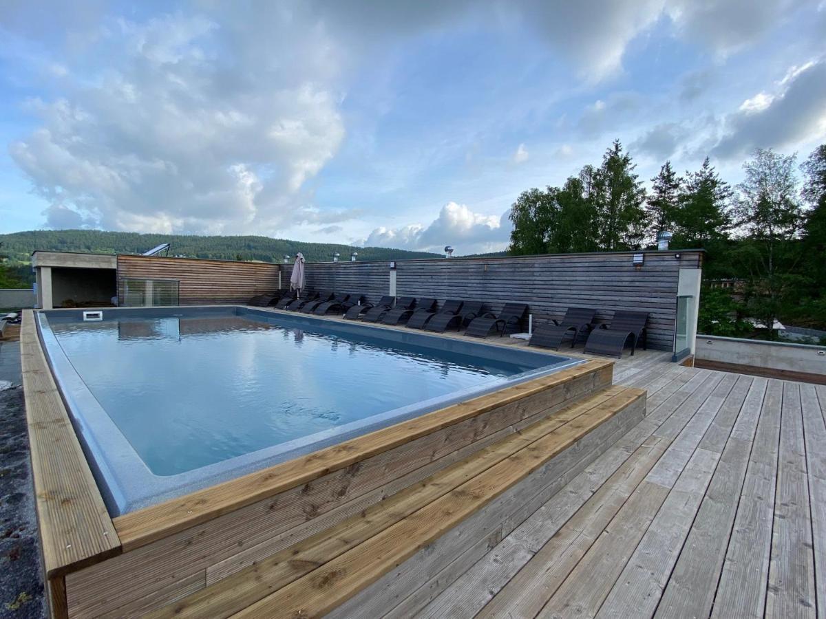 Jbx Resort Apartments Lipno ليبنو ناد فلتافو المظهر الخارجي الصورة